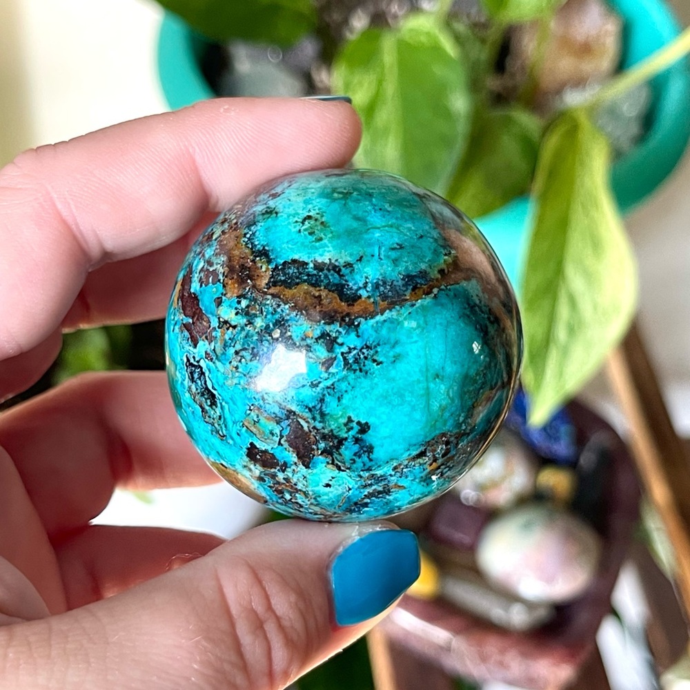 💙Top Quality Peace & Tranquility Chrysocolla Crystal Sphere💙 - Picture 5 of 5